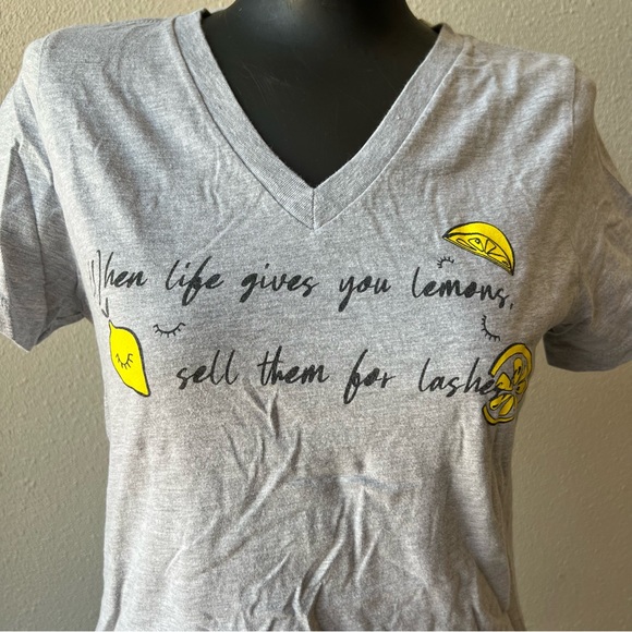 When Life Gives You Lemons Lash T-Shirt Size Small Dear Lash + Love - Picture 2 of 8